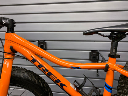 Horizontal Bike Hooks (Pair) with Lock
